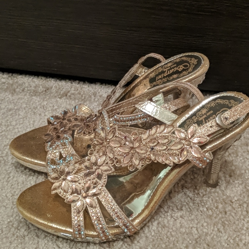 Gold evening heels